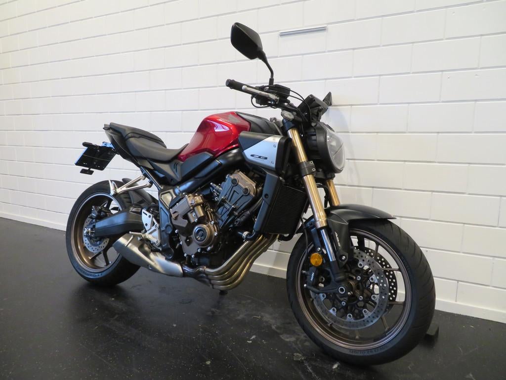 Honda CB 650 R ECT NIEUWSTAAT BOEKJES! (bj 2024) - foto 2