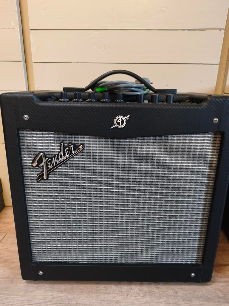 Fender Mustang 2 V2 gitaarversterker, Ophalen