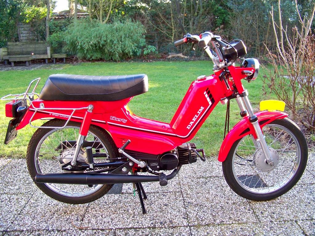 Daelim Liberty 1986 2-speed automatic als nieuw, Maximaal 45 km/u, 49 cc, 2 versnellingen, Ophalen