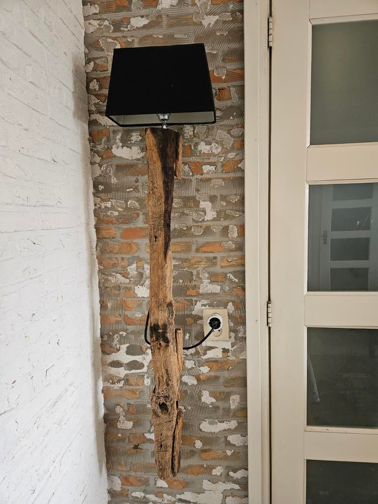 Unieke wandlamp van drijfhout met zwarte kap, Huis en Inrichting, Lampen | Wandlampen, Ophalen of Verzenden, Gebruikt, Stof, Rustiek, Landelijk, Industrieel, Bohemian