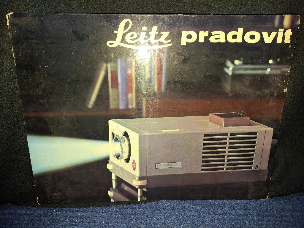 Leitz Wetzlar Pradovit, Ophalen, Gebruikt, Reclamebord