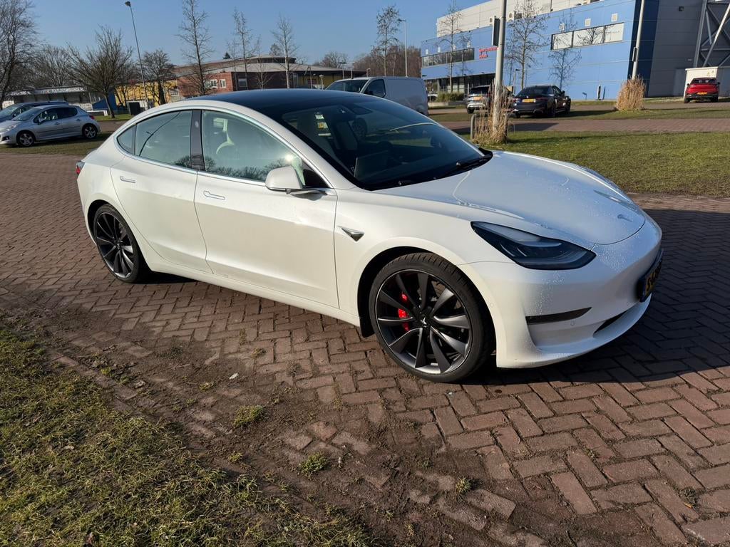 Tesla Model 3 Performance AWD Wit 2020 Topstaat, Auto's, Tesla, Automaat, 1831 kg, Wit, Vierwielaandrijving