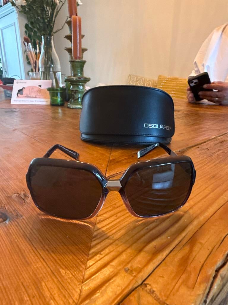Dsquared2 zonnebril met bruine glazen, Overige merken, Gebruikt, Zonnebril, Bruin