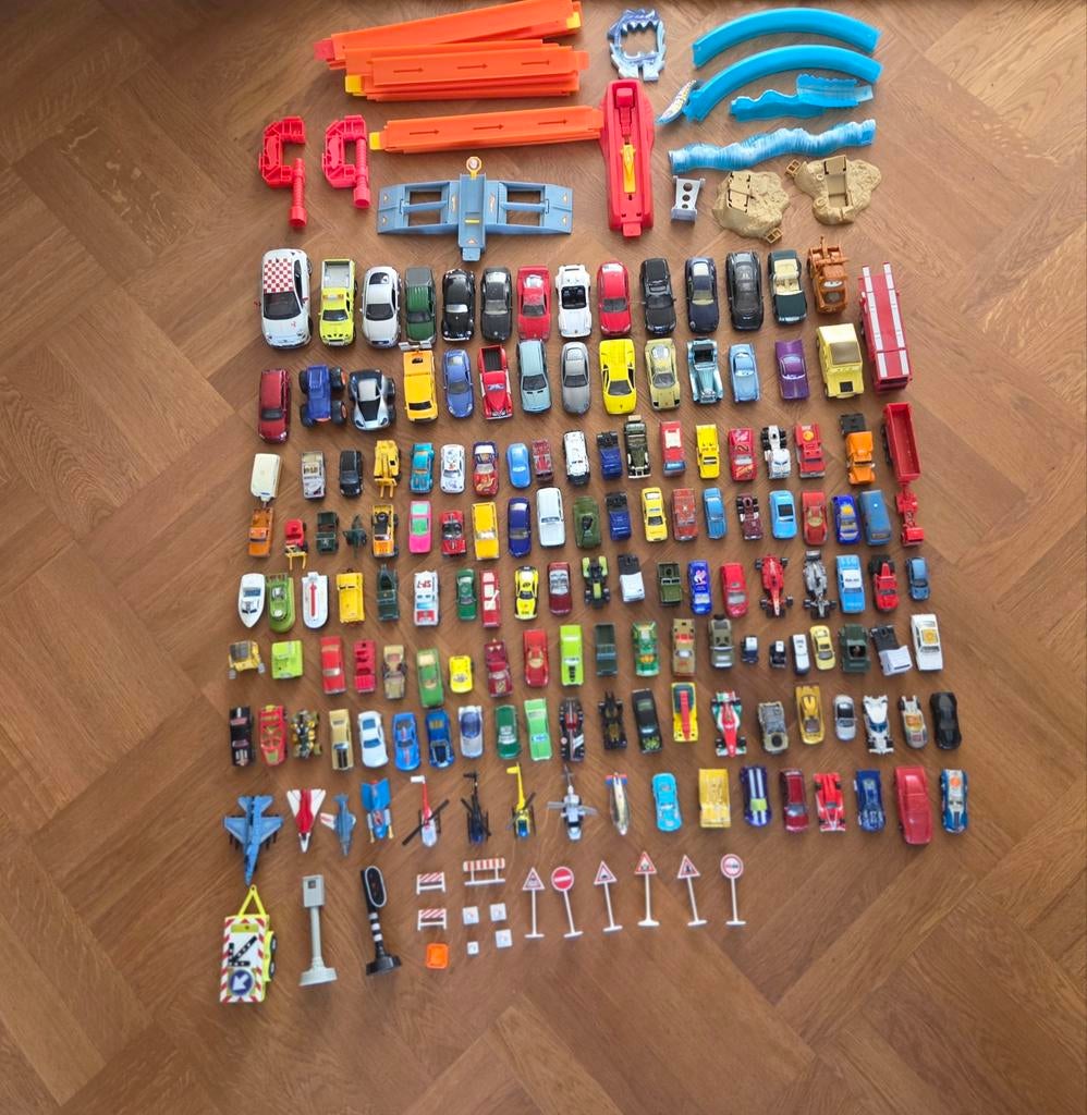 Grote partij modelauto's: Matchbox, Hot Wheels en banen, Gebruikt, Onderdelen, Zelf te bouwen, Ophalen of Verzenden