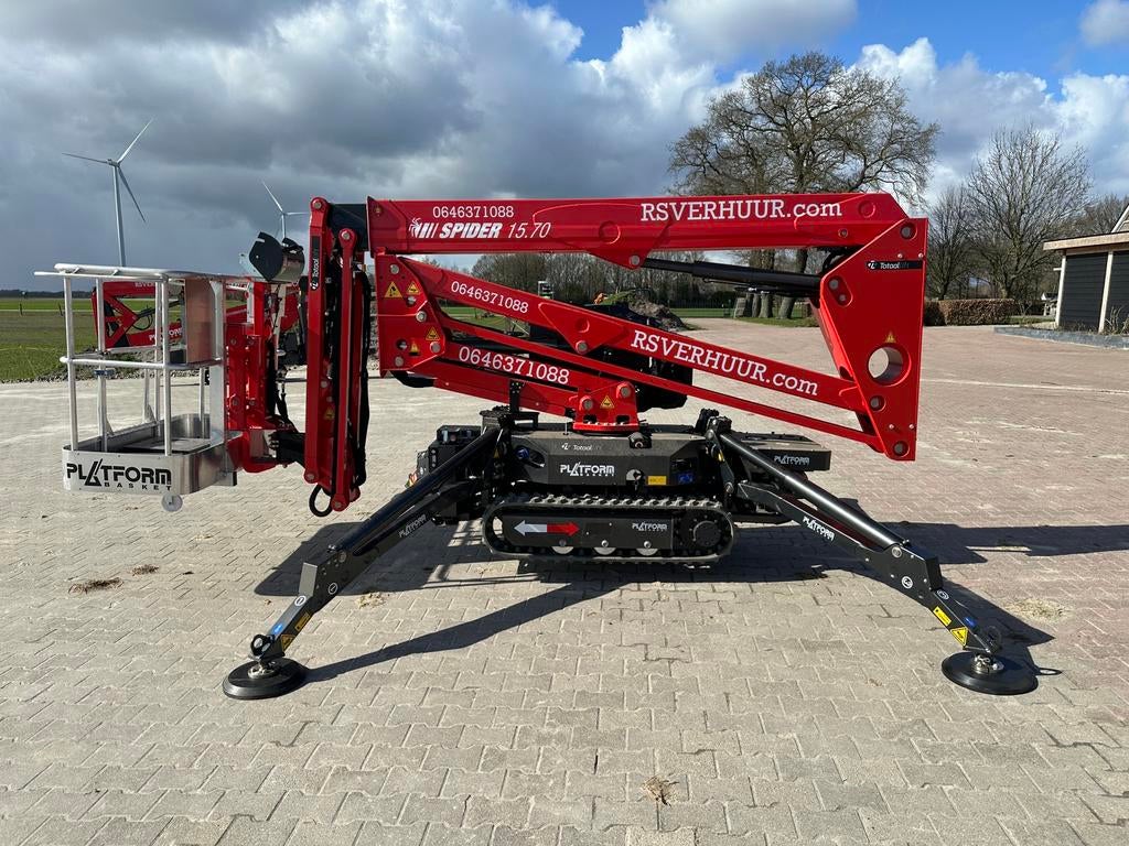 Spinhoogwerker te huur, Ophalen