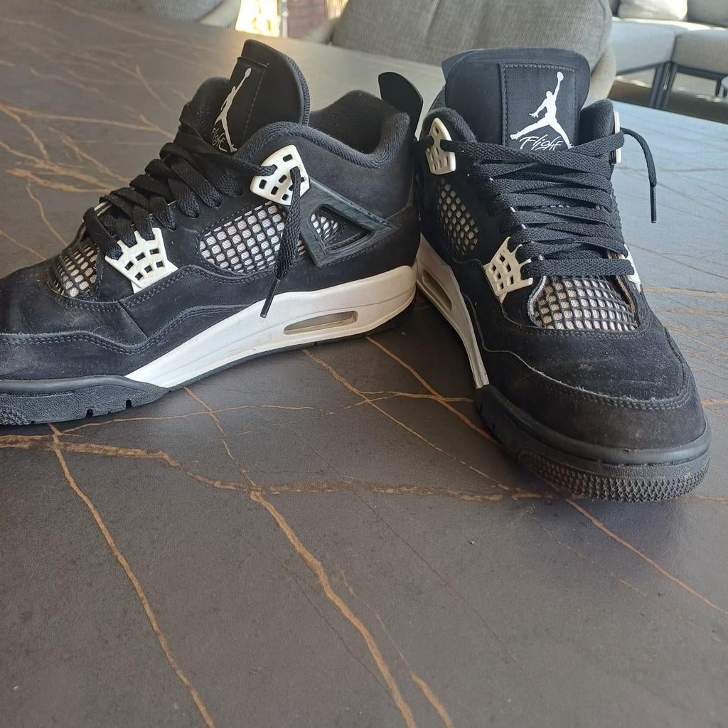 Nike Air Jordan 4 Retro Black white Sneakers, Kleding | Heren, Schoenen, Gedragen, Zwart, Ophalen of Verzenden