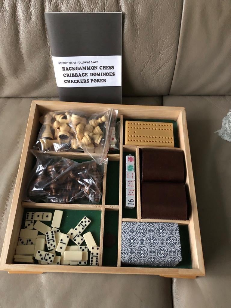 Houten Spellendoos  met veel spellen, Een of twee spelers, Ophalen of Verzenden, Onbekend, Reisspel