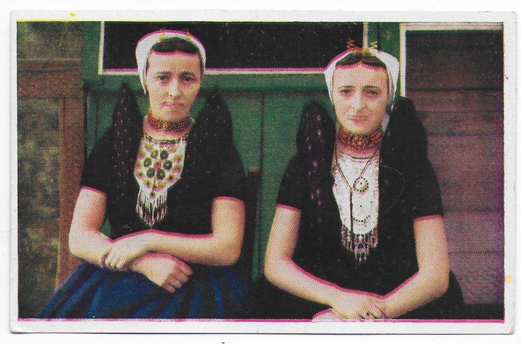 Axel Klederdracht  Ansichtkaart Ongelopen ( B6928 ), Ophalen of Verzenden, 1940 tot 1960, Ongelopen, Friesland