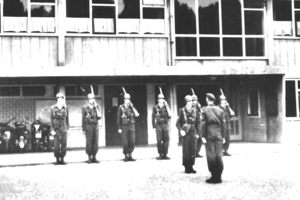 967065 Legerplaats Ossendrecht N Br 1963 Kazerne Gelopen, Ophalen of Verzenden, 1960 tot 1980, Gelopen, Noord-Brabant