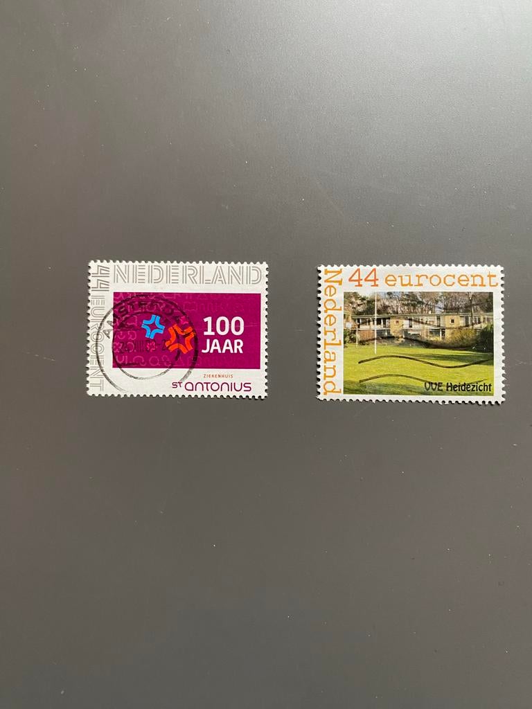 2 Persoonlijke postzegels: St. Antonius Ziekenhuis & VVE Hei, Postzegels en Munten, Ophalen of Verzenden, Na 1940, Gestempeld