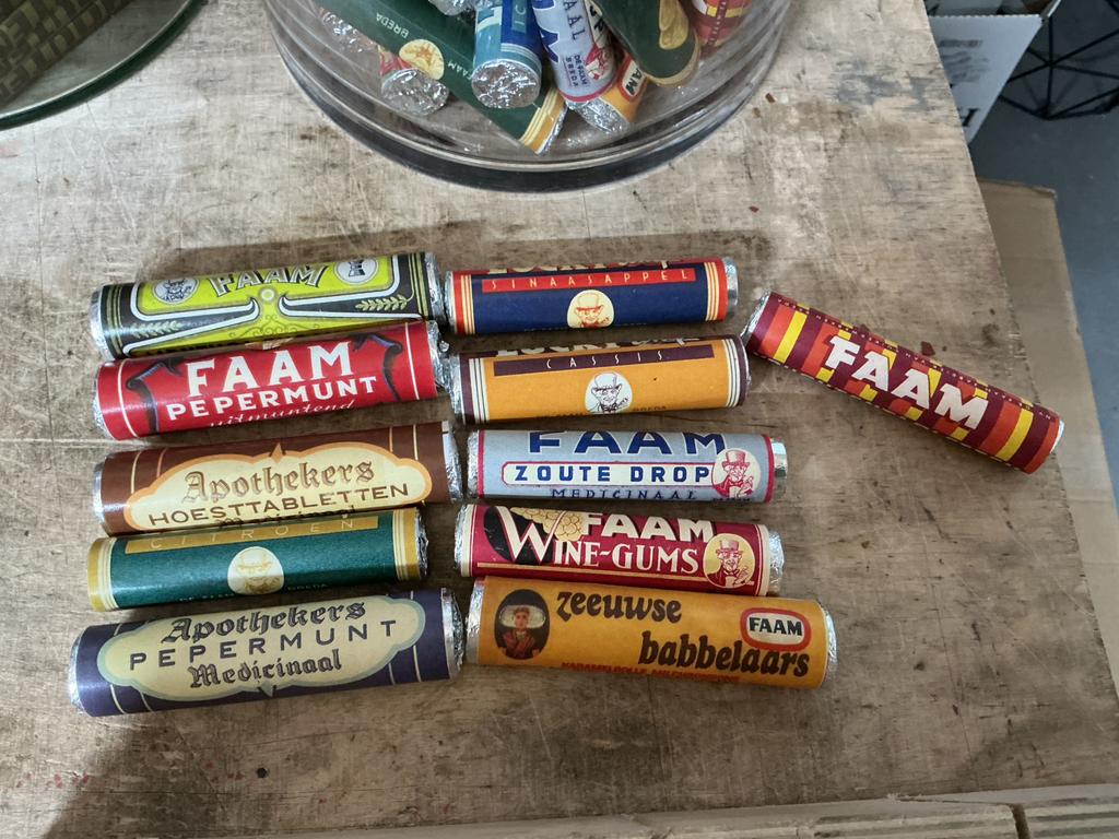 Oud hollands snoep perminta,kwatta,rang,faam dummies, Verzamelen, Ophalen of Verzenden, Zo goed als nieuw