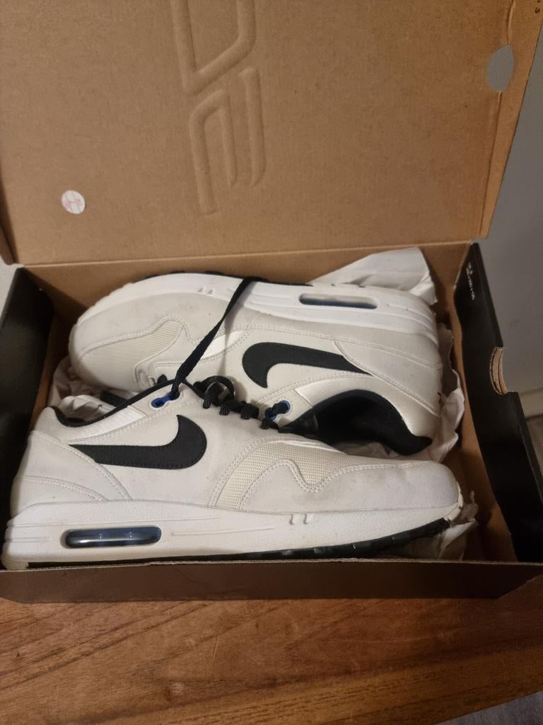 Zeldzame  egaal witte nike airmax 90 maat 45, Sport en Fitness, Schaatsen, Ophalen of Verzenden, Zo goed als nieuw, IJshockeyschaatsen
