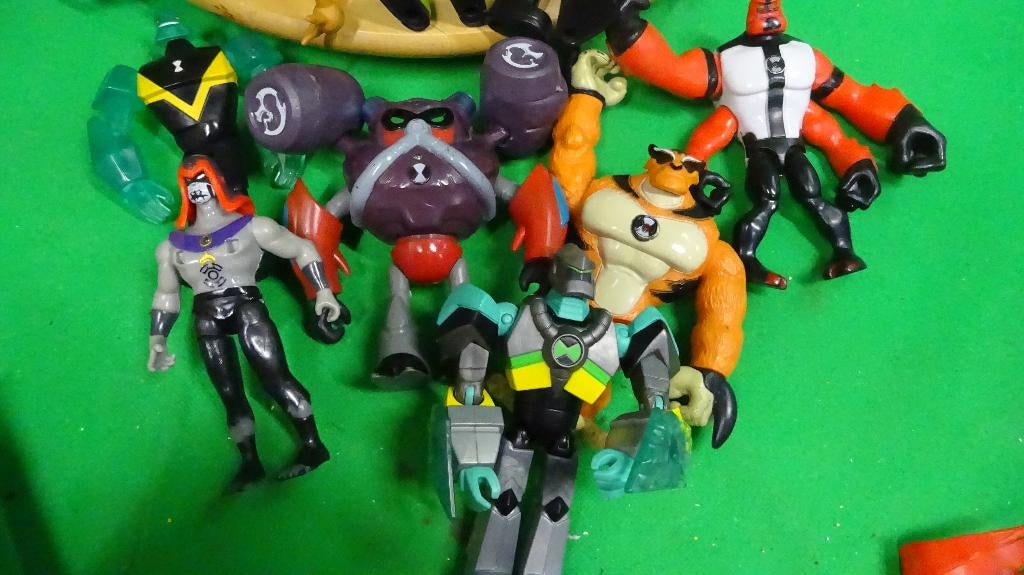 Ben 10 figuren - 19 stuks, ., Ophalen of Verzenden, Zo goed als nieuw, .