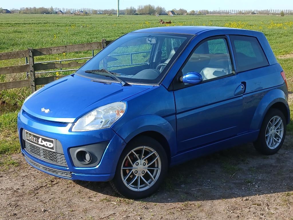 Brommobiel | Ligier |  IXO |  2011 |  12240 KM  | 45km auto, Ophalen, Gebruikt, Ligier, 16 km/u of meer
