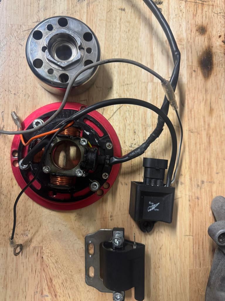 HPI 2-Ten Ontsteking, Fietsen en Brommers, Ophalen, Zo goed als nieuw, Blok