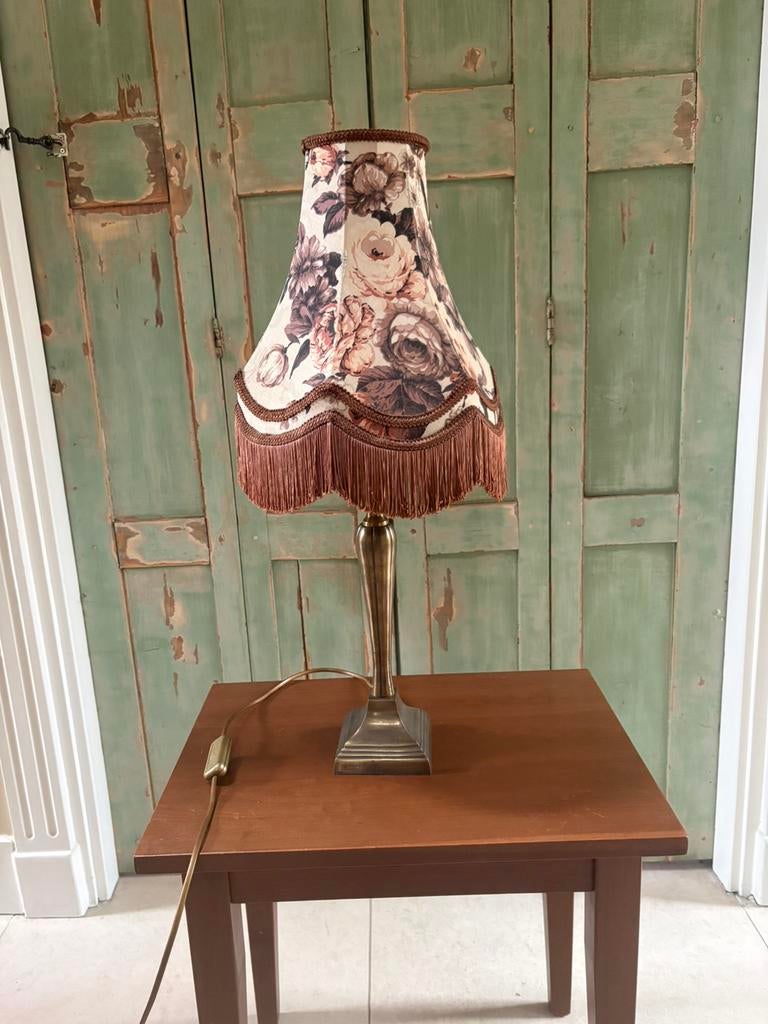 Vintage schemerlamp bloemen met franje, Huis en Inrichting, Lampen | Tafellampen, Ophalen, Zo goed als nieuw, 50 tot 75 cm