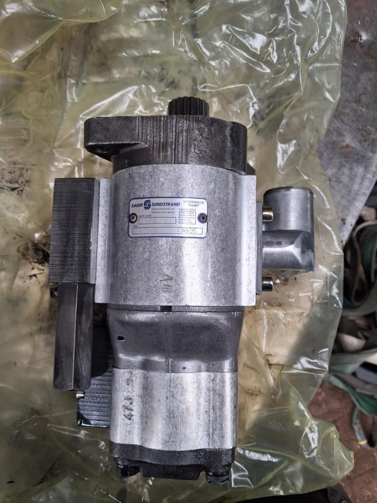 Olie pomp Valmet, Ophalen of Verzenden