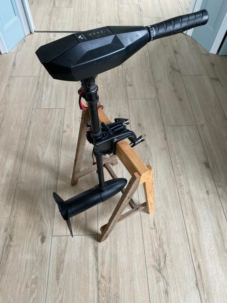 Amarew AM66 Elektrische Buitenboordmotor, Ophalen, Zo goed als nieuw