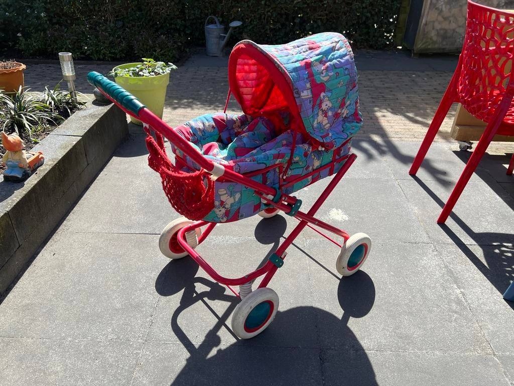 Poppenwagen rood met kleurrijke bekleding, Kinderen en Baby's, Speelgoed | Overig, Ophalen, Gebruikt, Meisje