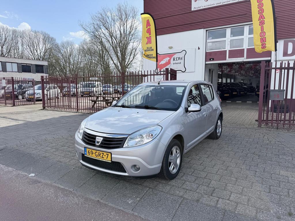 Dacia Sandero 1.6 MPI 90 Lauréate, 1011 kg, 4 cilinders, Bedrijf, Handgeschakeld