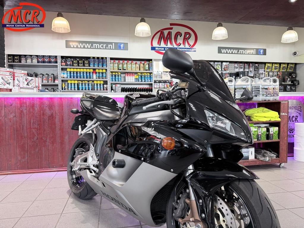 HONDA CBR 1000 RR FIREBLADE (bj 2004) CBR1000RR, HONDA, 4 cilinders, Motorrijbewijs A, Onbekend