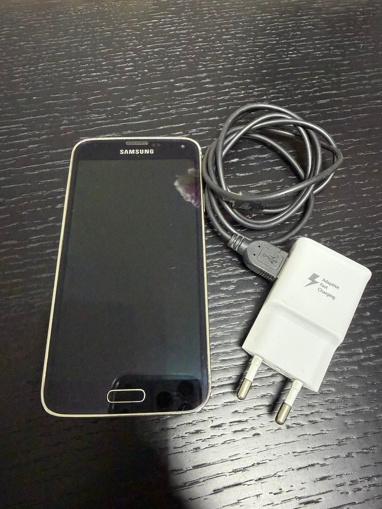 Samsung SM-G900F, Telecommunicatie, Mobiele telefoons | Samsung, 32 GB, Ophalen, Zo goed als nieuw, Zwart