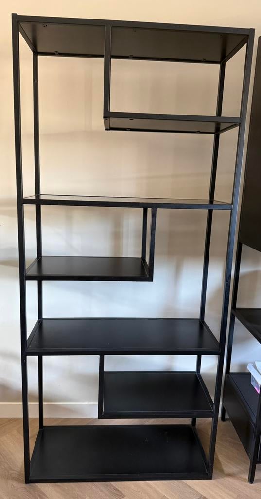 Zwart kast, Huis en Inrichting, Ophalen, Zo goed als nieuw