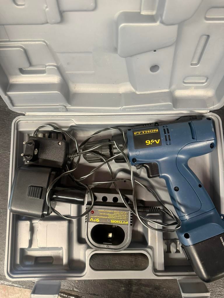 Goede boormachine, Ophalen of Verzenden, Zo goed als nieuw, Boormachine