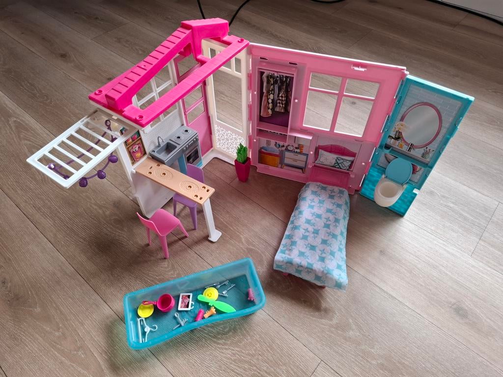 Inklapbaar barbiehuis, Ophalen of Verzenden, Zo goed als nieuw, Poppenhuis