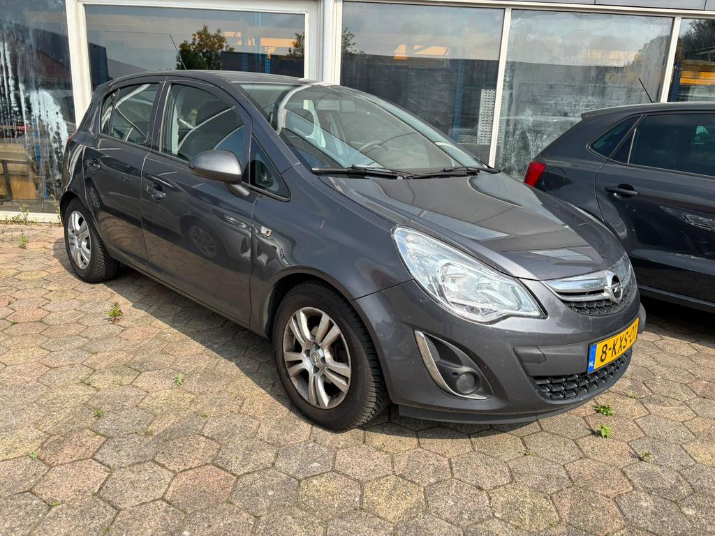 Opel Corsa 1.2 16V 5D 2011 Grijs, Auto's, Voorwielaandrijving, 4 cilinders, 1229 cc, 49 €/maand
