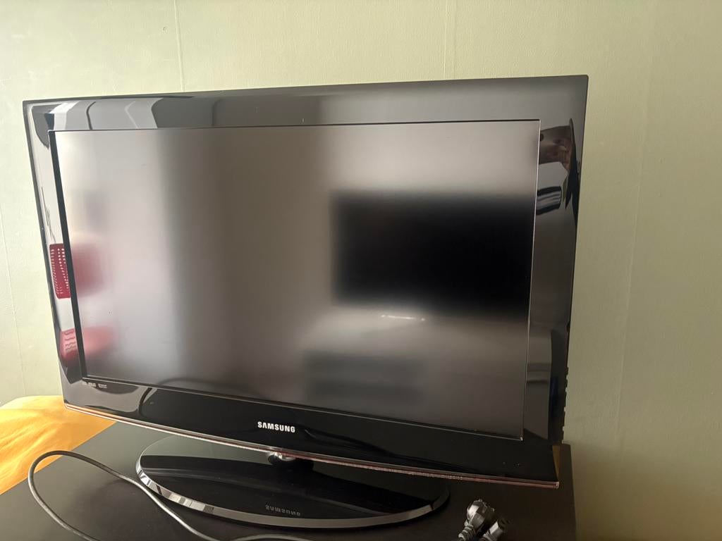 Samsung 32 Inch, Ophalen, Zo goed als nieuw, 50 Hz, Samsung