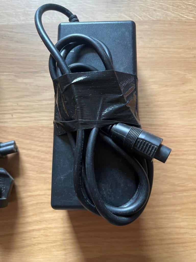 Phylion Li-ion Batterijlader SSL084V42M, Fietsen en Brommers, Fietsaccessoires | Fietsaccu's, Ophalen, Gebruikt