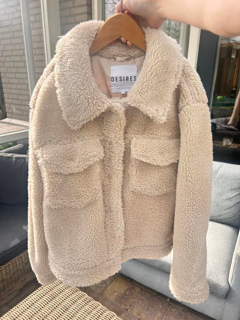 Teddy jas maat S van Desires, Kleding | Dames, Jassen | Winter, Zo goed als nieuw, Maat 36 (S), Ophalen of Verzenden