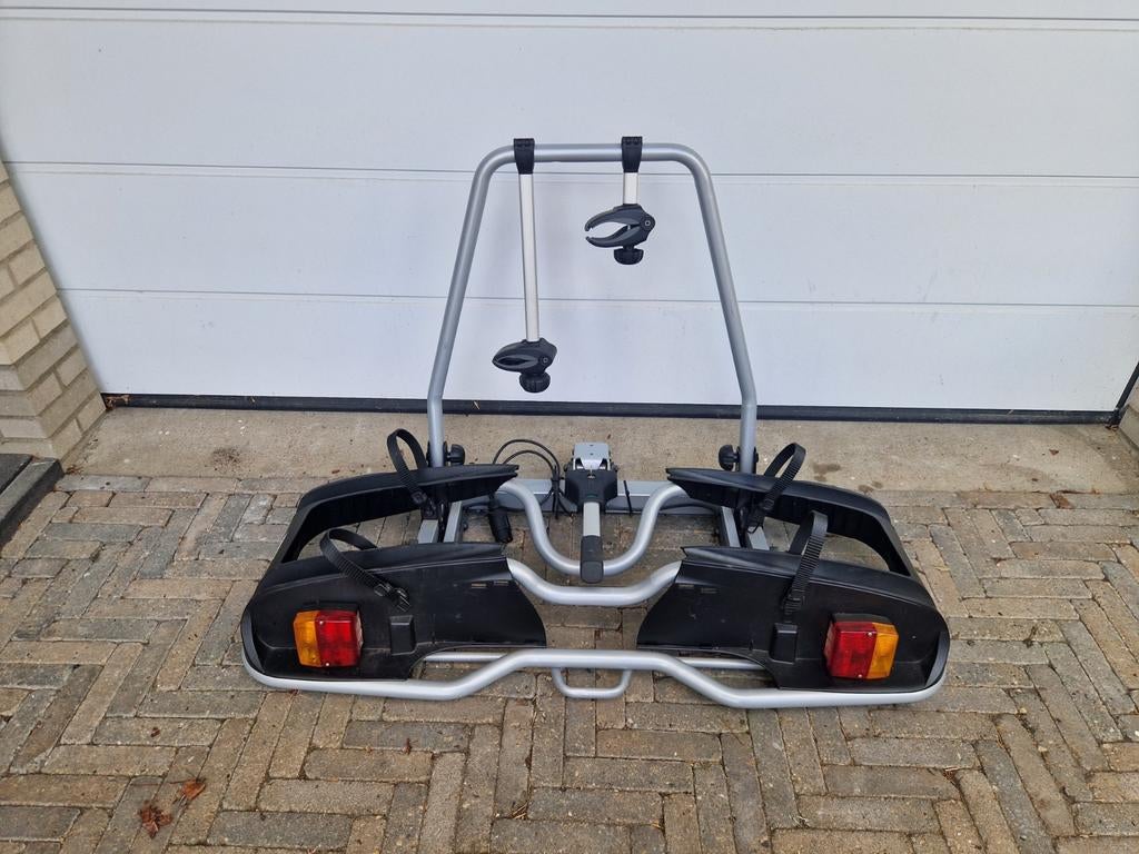 Thule EuroPower 916 Kantelbare drager voor 2 E-Bikes, Ophalen, Elektrische fiets, Zo goed als nieuw, 2 fietsen