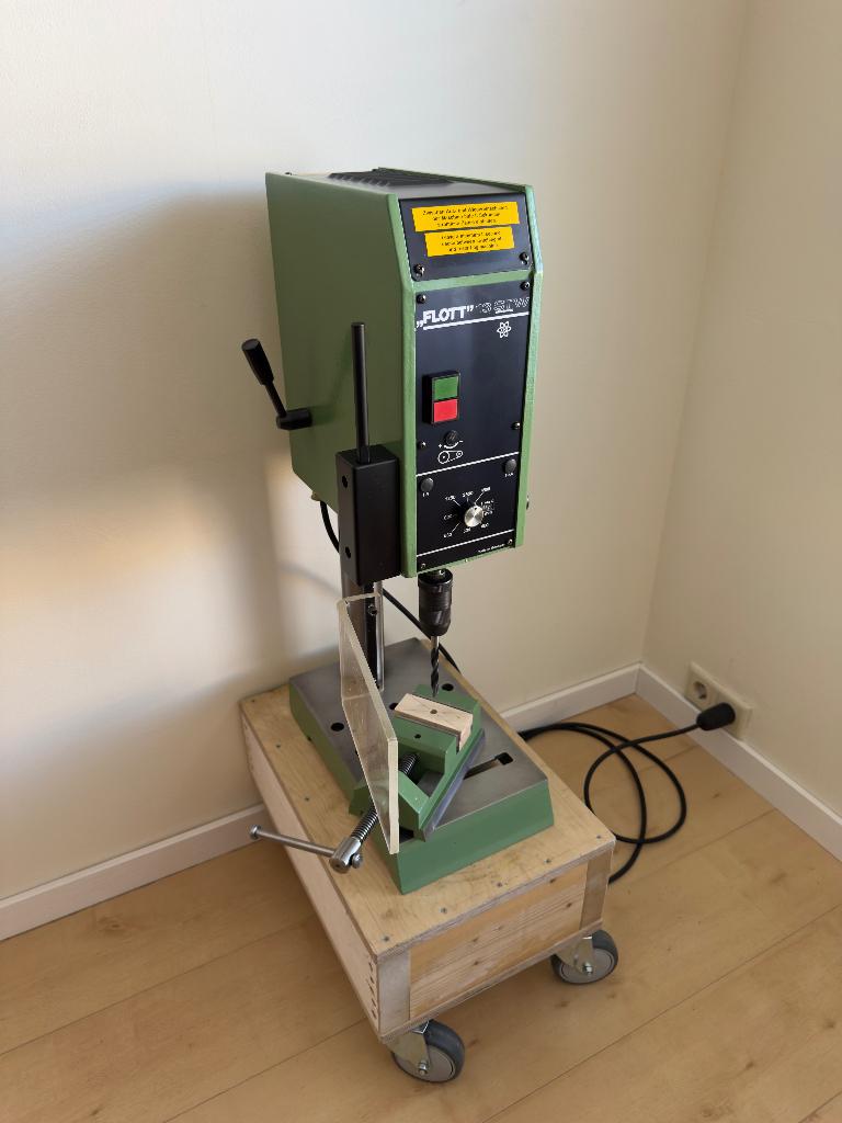 Vintage FLOTT 13 STW Electronic kolomboor kolomboormachine, Ophalen, Variabele snelheid, Zo goed als nieuw, Kolomboormachine