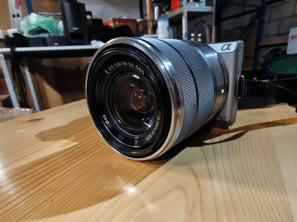 Sony NEX-5 Systeemcamera met accessoires, Gebruikt, Compact, Ophalen of Verzenden, 4 t/m 7 keer