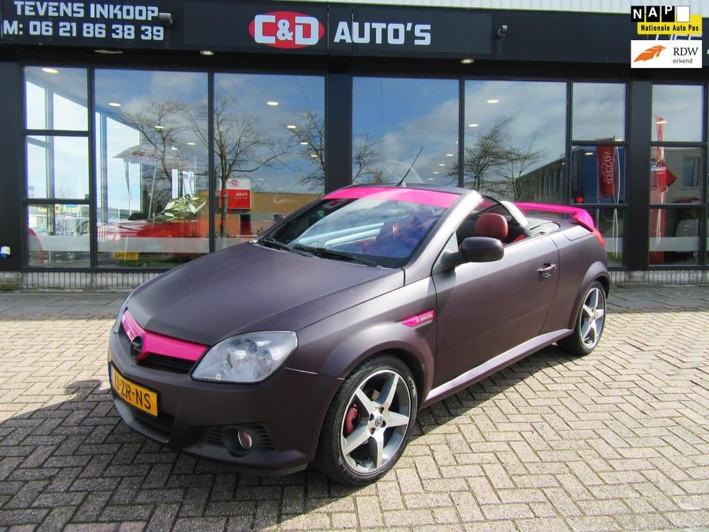 Opel Tigra TwinTop 1.4-16V 2008 SHOWCAR NAV LEDER ORIG NL, Voorwielaandrijving, Gebruikt, Stoelverwarming, Cabriolet