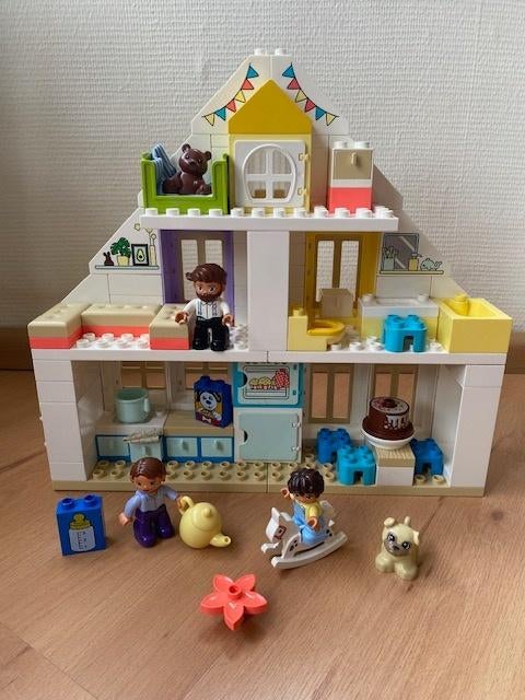 Duplo, modulair speelhuis met gezin poppetjes hond (10929), Ophalen of Verzenden, Gebruikt, Losse stenen, Duplo