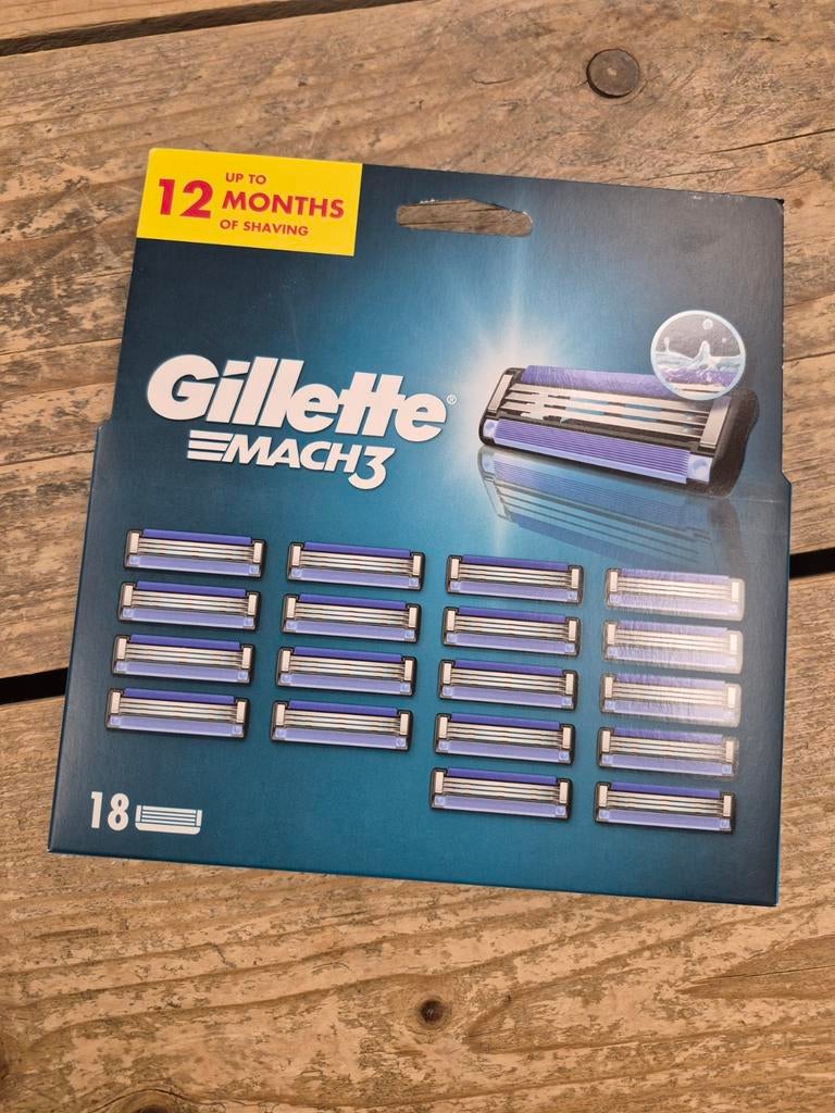 Gillette Mach 3 scheermesjes 18 stuks Nieuw, Ophalen of Verzenden, Nieuw, Gehele gezicht