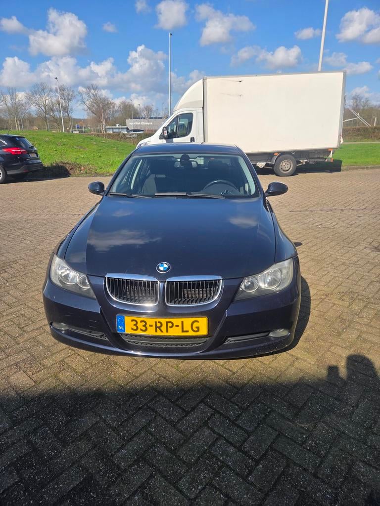 BMW 3-Serie 2.0 I 320 2005 Blauw, Auto's, 1995 cc, 4 cilinders, Blauw, Handgeschakeld