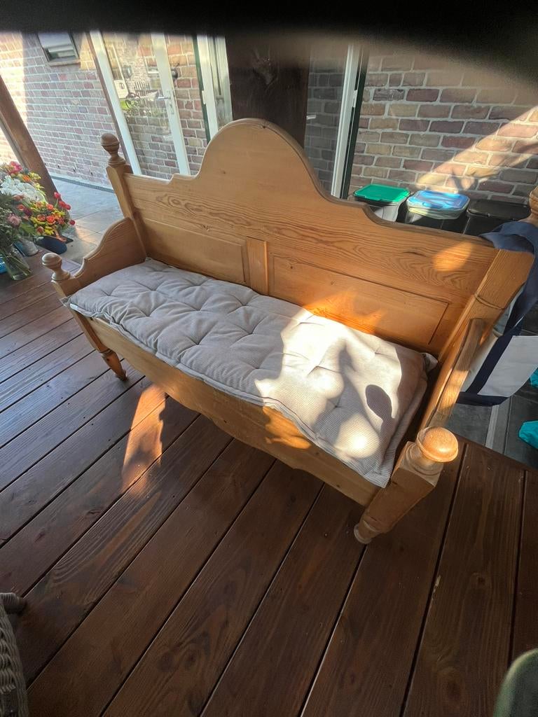 Houten bankje met opbergruimte en kussen, Ophalen