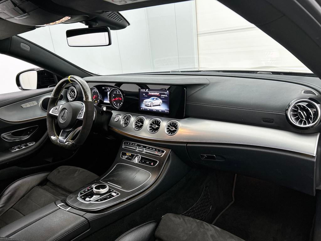 Mercedes-Benz E-klasse Coupé 200 AMG-Edition 1 AANBIEDNG!(P, Automaat, 4 cilinders, 4 stoelen, Zwart