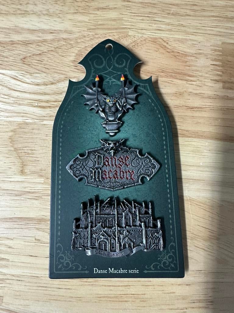 Efteling pin dans macabre, Ophalen of Verzenden, Zo goed als nieuw, Button of Speldje