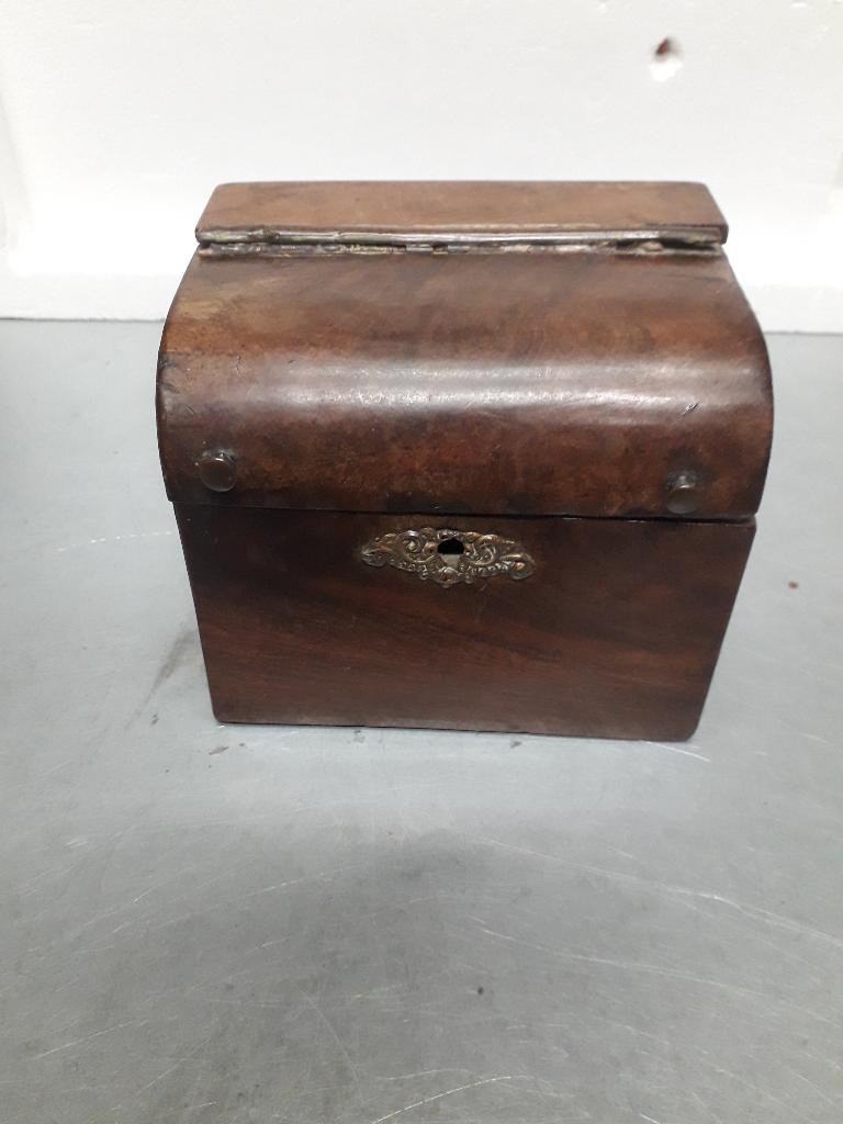 ANTIEK THEEKISTJE in de VORM van een BURO ( opknapper ) 10 E, Ophalen of Verzenden