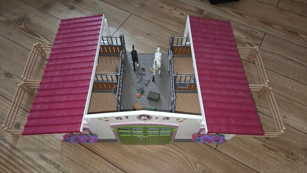 Schleich 42344 Paardenstal, Ophalen of Verzenden, Zo goed als nieuw