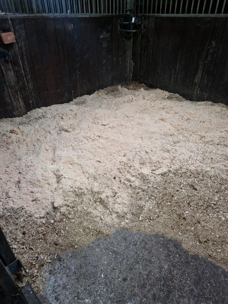 Te koop: vlas, zaagsel & houtkrul - kwalitatieve bodembedekk, Dieren en Toebehoren