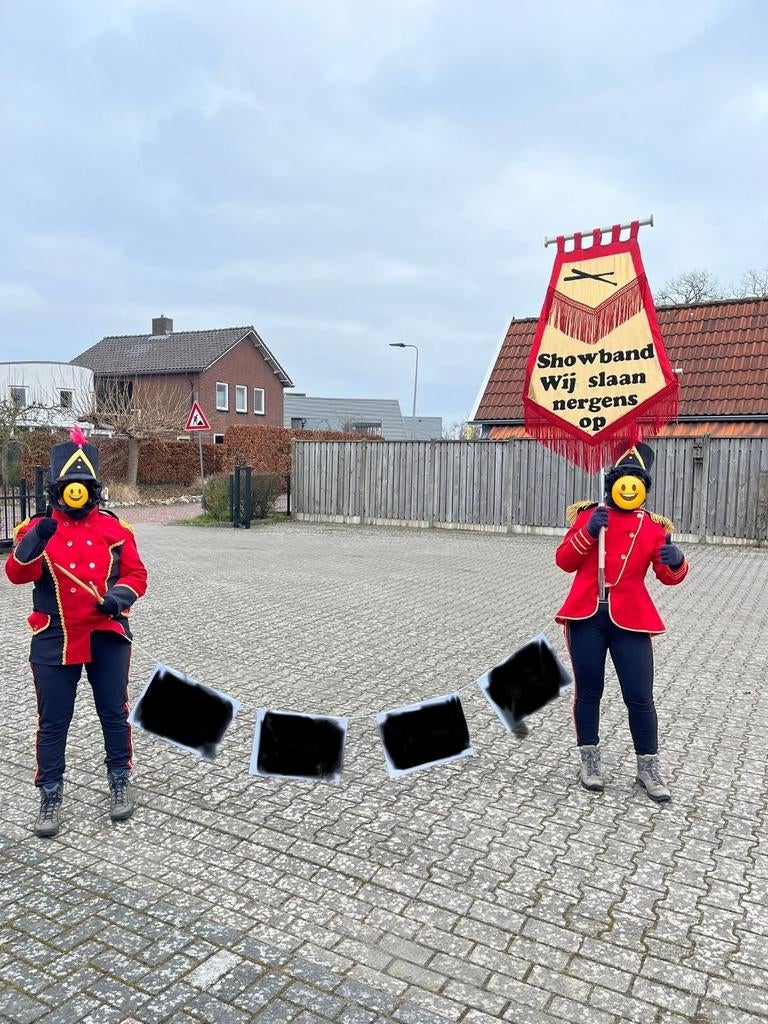 Carnaval attributen voor optocht: Showband wij slaan nergens, Tickets en Kaartjes, Twee personen, Overige typen