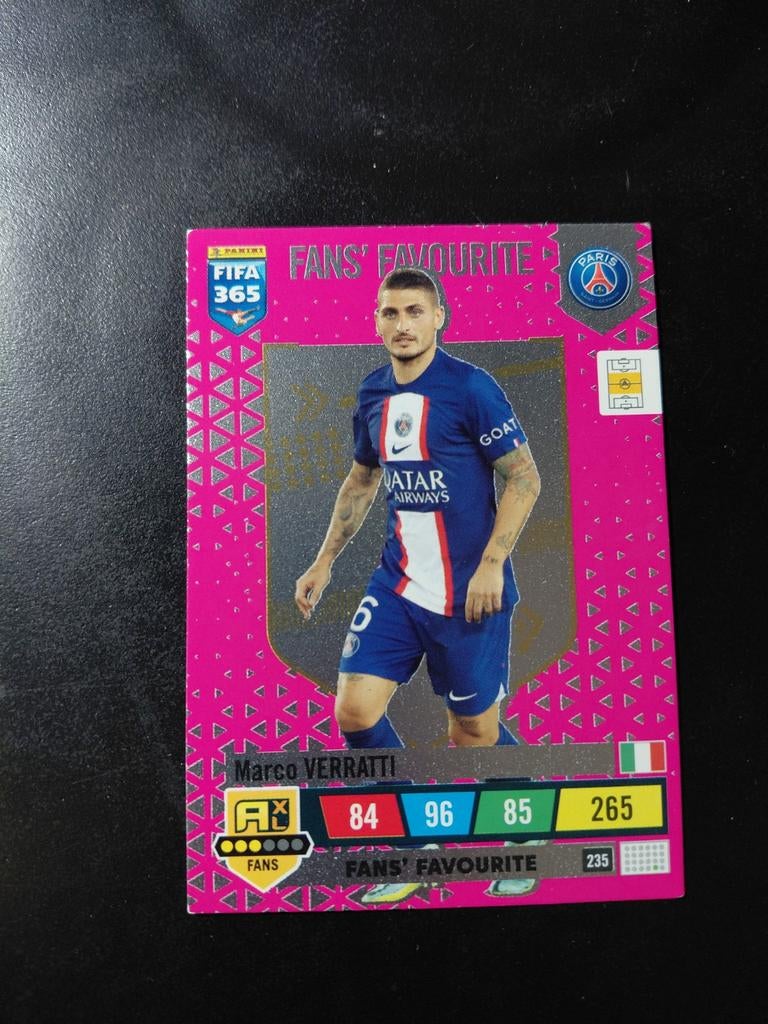 Marco verratti (pink fans favourite) psg panini, Ophalen of Verzenden, Zo goed als nieuw, Buitenlandse clubs, Poster, Plaatje of Sticker