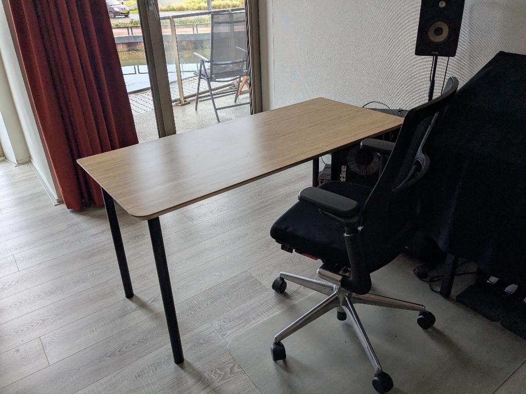 Ikea Anfallare bureau, aangepaste afmetingen, Huis en Inrichting, Bureaus, Ophalen, Gebruikt