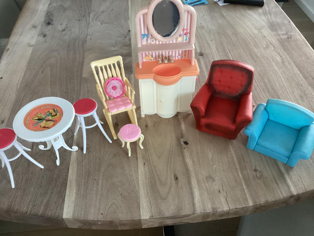 Barbiemeubels. Vintage., Ophalen of Verzenden, Zo goed als nieuw, Toebehoren